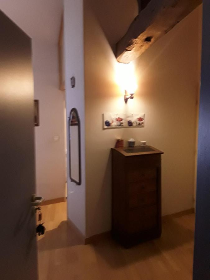 Madelon IV Bed & Breakfast Belves Bagian luar foto